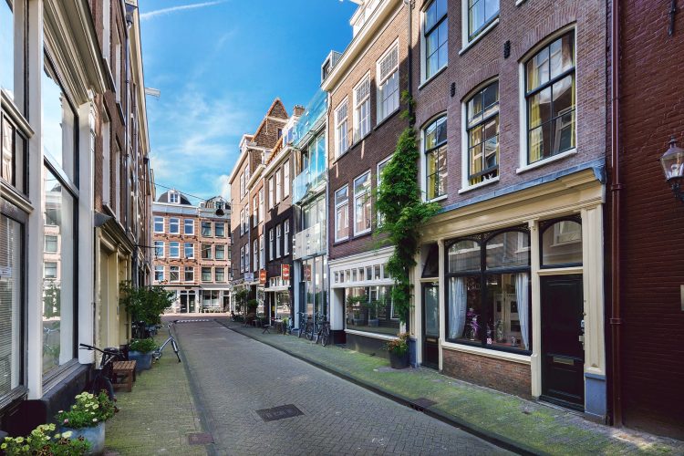 1-Eerste-Goudsbloemdwarsstraat-9-2-Den-Uyl-Real-Estate-Makelaar-Amsterdam-Den-Haag