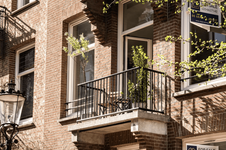 1-Valeriusstraat-134-I-Den-Uyl-Real-Estate-Makelaar-Amsterdam-Den-Haag