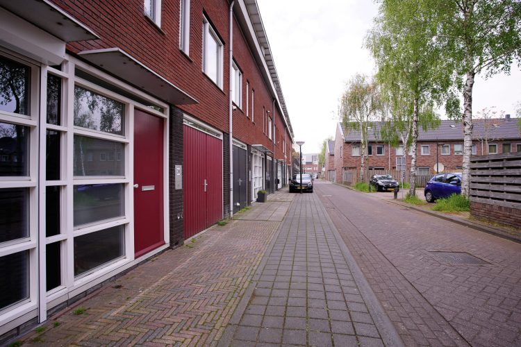 16-Groenlandstraat-38-Den-Uyl-Real-Estate-Makelaar-Amsterdam-Den-Haag