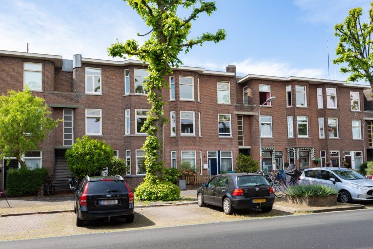 26-van-de-Wateringelaan-109-Den-Uyl-Real-Estate-Makelaar-Amsterdam-Den-Haag