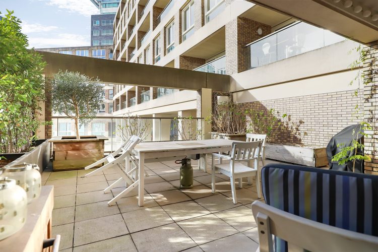 30-Bos-en-Lommerplein-75-PP-Den-Uyl-Real-Estate-Makelaar-Amsterdam-Den-Haag