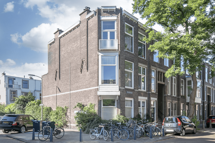 5-Acaciastraat-64-Den-Uyl-Real-Estate-Makelaar-Amsterdam-Den-Haag