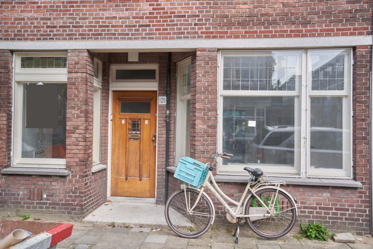 8-De-Moucheronstraat-120-Den-Uyl-Real-Estate-Makelaar-Amsterdam-Den-Haag